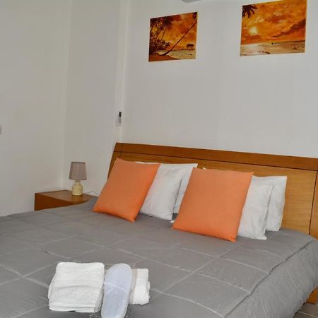 Queens Gardens - Kato Paphos - Next To Kings Ave Mall --- By Yiota Exterior foto